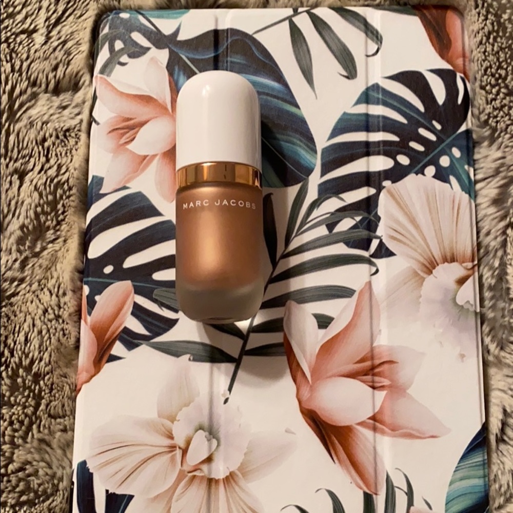 Marc Jacobs Dew Drops highlighter